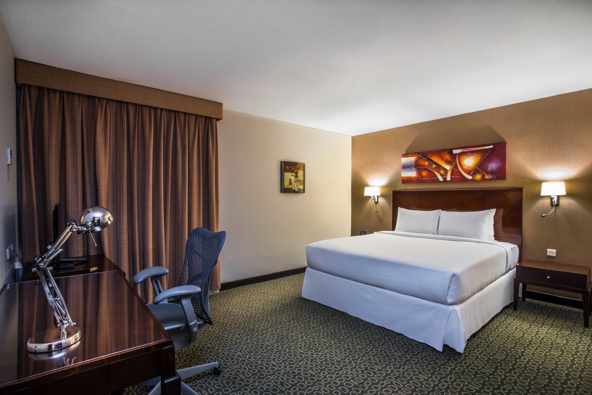 Hilton Garden Inn Riyadh Olaya Exteriör bild