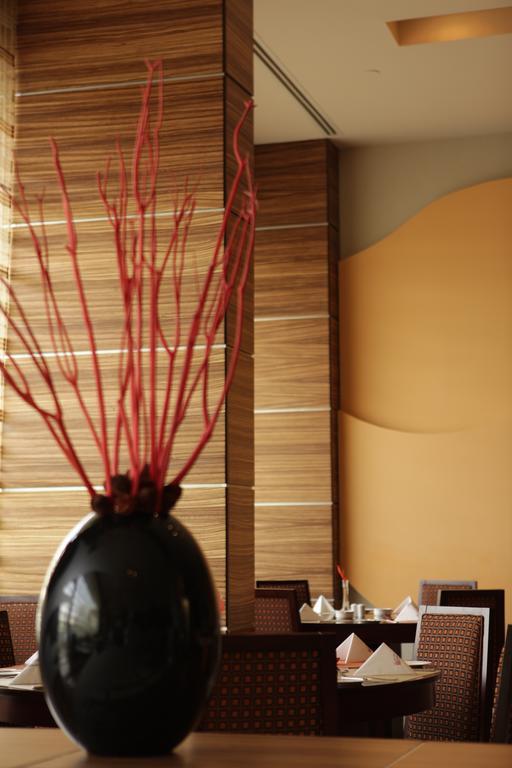 Hilton Garden Inn Riyadh Olaya Exteriör bild